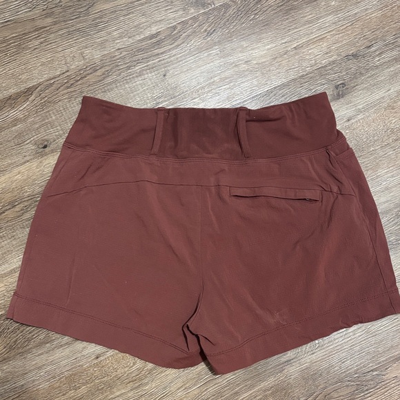 Athleta High Waist Rust Shorts - Picture 4 of 4